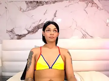 Stripchat Live Sex Cam of emily_lady20