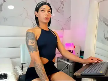 Stripchat Adult Webcams of emily_lady20