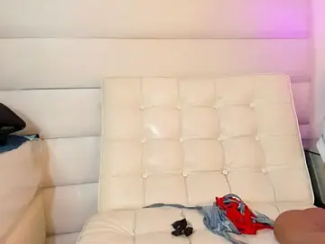 Stripchat Sex Chat of emily_lady20