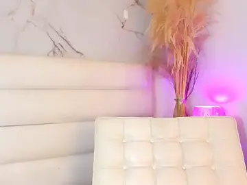 Stripchat Live Sex of emily_lady20