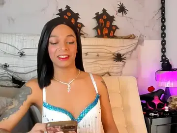 Stripchat Free Live Porn of emily_lady20
