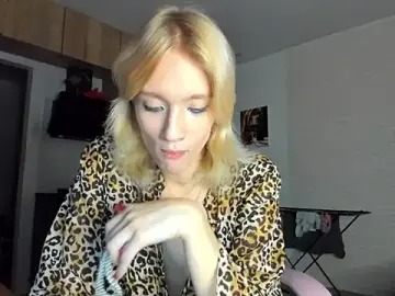 Stripchat Sex Cam of _Alice_Kitty