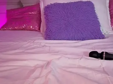 Stripchat Live Sex Cam of Carohorny4u