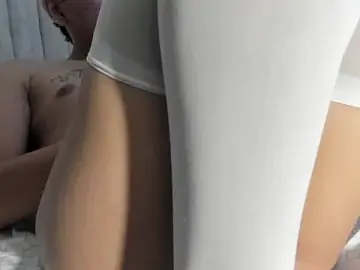 Stripchat Live Sex Cam of JulianRose_1