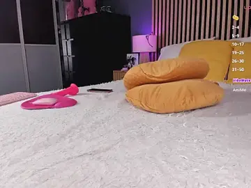 Stripchat Live Sex Cam of WILD-ANGEL777