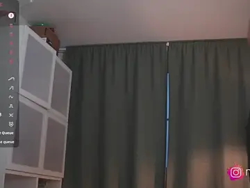 Stripchat Free Live Porn of mel_collins