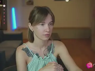 Stripchat Sex Cam of mel_collins