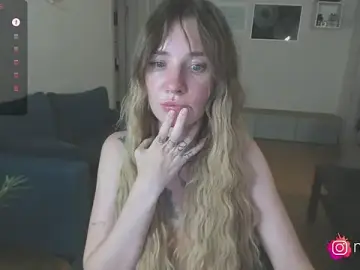 Stripchat Free Live Porn of mel_collins