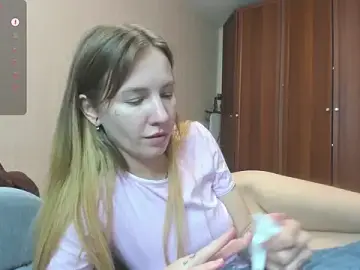 Stripchat Free Live Porn of mel_collins