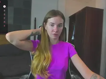 Stripchat Live Sex Cam of mel_collins