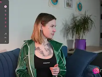 Stripchat Free Porn Cam of melanielwithu