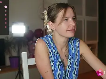 Stripchat Live Sex Cam of melanielwithu