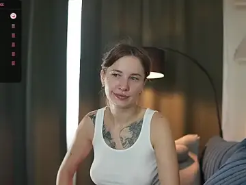 Stripchat Free Live Porn of melanielwithu