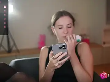 Stripchat Live Sex of melanielwithu