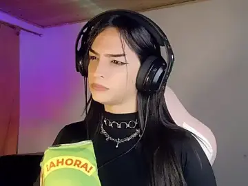 Stripchat Watch Live Sex Cams of Dollbehavior_