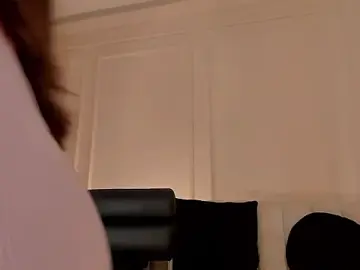 Stripchat Free Porn Cam of MaryLewis_