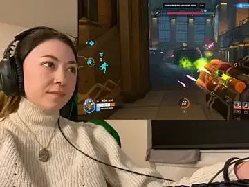 Stripchat Live Sex Cam of chibi_moon_