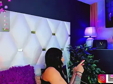 Stripchat Adult Webcam of AiishaRose