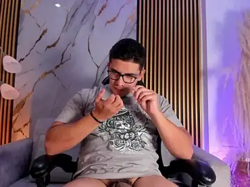 Stripchat Sex Cam of JeffDaltton