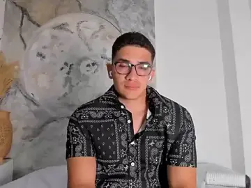 Stripchat Sex Cam of JeffDaltton