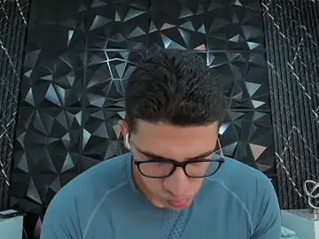 Stripchat Sex Cam of JeffDaltton