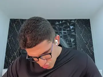 Stripchat Nude Webcam of JeffDaltton