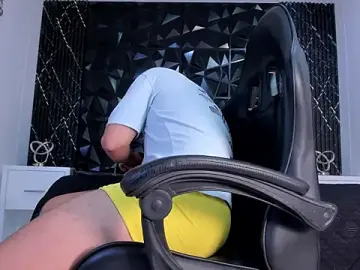 Stripchat Live Sex Cam of JeffDaltton