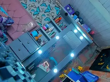 Stripchat Free Live Porn of lucianabigcockxx