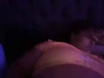 Stripchat Sex Cam of 1n0nlythroat