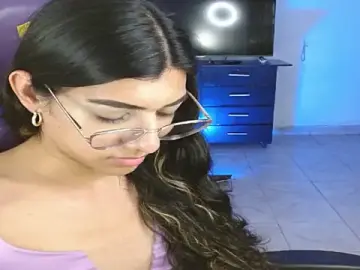 Stripchat Adult Webcam of Alanni_parker