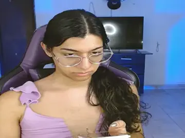 Stripchat Live Sex Cam of Alanni_parker