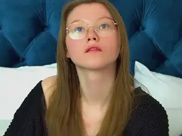 Stripchat Best live sex cam show of KeiraAsti