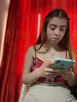 Stripchat Free Porn Cam of Cloew_Marz