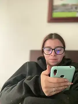 Stripchat Free Live Porn of Cloew_Marz