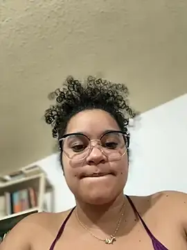 Stripchat Watch Live Sex Cams of Lucy_wilson5