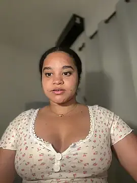 Stripchat Watch Live Sex Cams of Lucy_wilson5