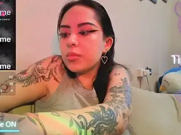 Stripchat Sex Cam of baby__kim