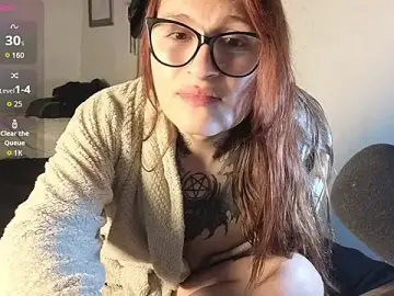 Stripchat Sex Cam of kittenlizz