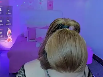 Stripchat Free Porn Cam of ScarlettDreamss7