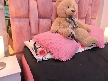 Stripchat Adult Video Chat of Charlotte_Ice1