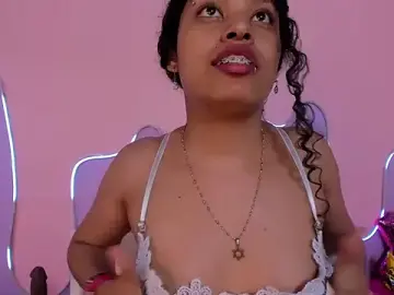 Stripchat Sex Cam of Mingie_Rouse