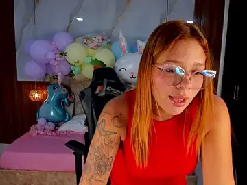 Stripchat Sex Cam of mia_18v