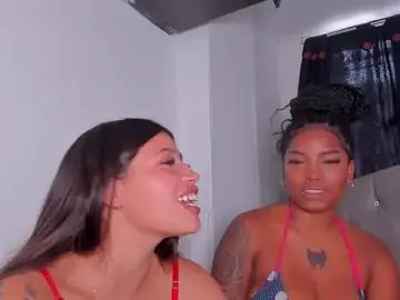 Stripchat Adult Webcam of game_with_lesbians_