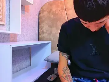 Stripchat Nude Webcam of CharlotteandTaylorr