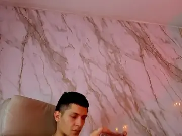 Stripchat Sex Cam of CharlotteandTaylorr