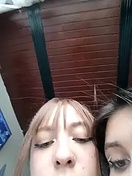 Stripchat Free Porn Cam of Isaa-bell