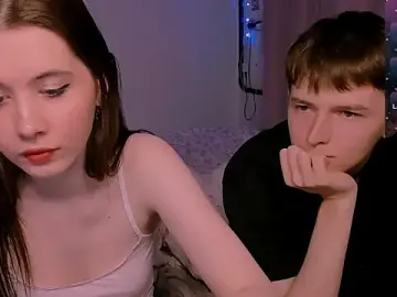 Stripchat Adult Webcam of CoddleWeeper_