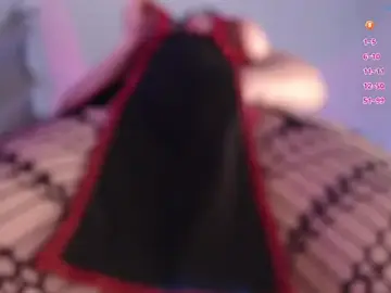 Stripchat Live Sex Cam of Emmy_Ruiz