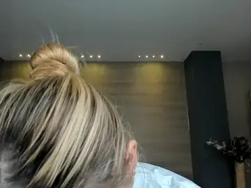 Stripchat Live Sex of NiaHolland