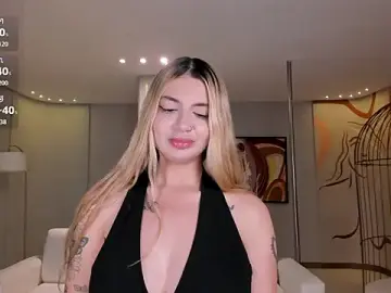 Stripchat Live Sex Cam of NiaHolland